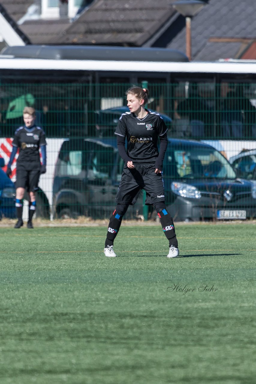 Bild 300 - B-Juniorinnen Halbfinale SVHU - Holstein Kiel : Ergebnis: 3:0